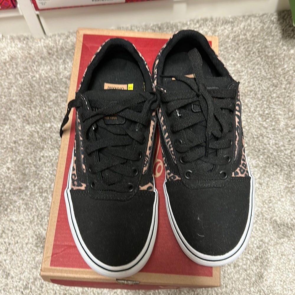 New leopard/black vans